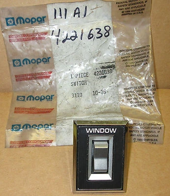 Выключатель стеклоподъемника Mopar 1985-1987 Chrysler LeBaron, Lancer 4221638 новый из старых запасов одинарный - Изображение 1 из 2