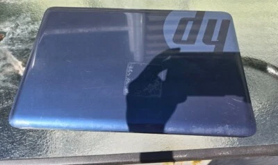 Portátil HP 2000-2B09WM 15" 320GB HDD 2GB Ram Sin sistema operativo sin probar leer descripción Foto 1 de 4