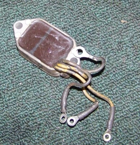 315480 0315480 Johnson Evinrude Outboard Voltage Regulator 85 100 125HP  - Bild 1 von 2
