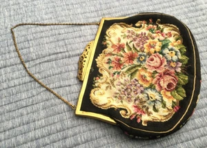 Jolles Austria Petit Point Abendtasche bestickt Blumen schwarz mit Pastellblume - Bild 1 von 12