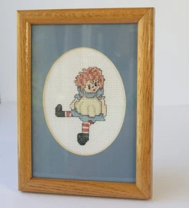 Vintage Raggedy Ann Kreuzstich gerahmt mattiert - Bild 1 von 4