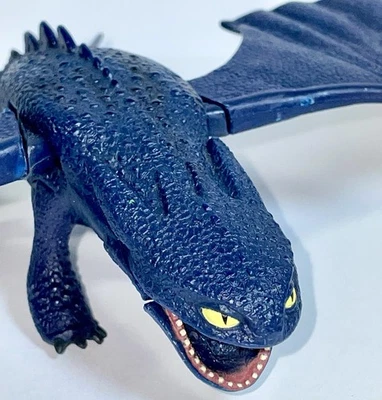Figura de acción Spin Master How To Train Your Dragon Toothless 14" 2010 Foto 1 de 4
