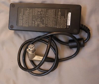 Fonte de alimentação adaptador de comutação CA DC Mean Well GST120A15-R7B 15V 7.0 Amp MW - Imagem 1 de 4