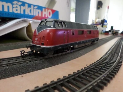 Marklin 3021 HO DB V200 Diesel Locomotive 3 Rail Analogue , G - Image 1 of 4