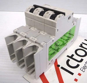 Used Siemens 3-Pole Circuit Breaker | 5SJ4302-7HG42 | 5SJ43 2A Char.C Type NSJ - Picture 1 of 8