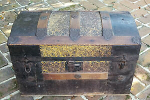 ANTIQUE 19c. DOME TOP PRESSED TIN STEAMER TRUNK