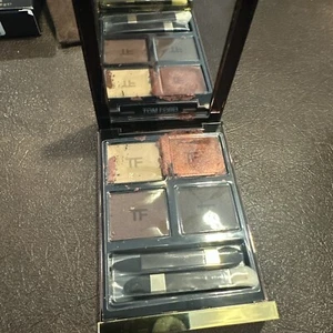 Tom Ford Eye Color Quad # 46 Ember Bronze .18oz 5.2 G Ships FAST READ **DAMAGED* - Picture 1 of 7