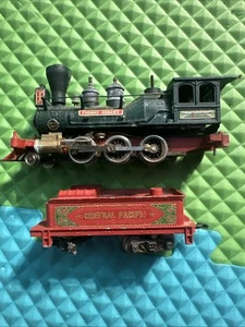 ARISTO-CRAFT HO SCALE DIECAST 2-6-0 THOMAS EAGLE STEAM ENGINE & TENDER #61 - Picture 1 of 3