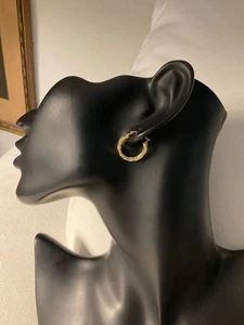 14K Solid Yellow Gold Ribbed  Shiny Hollow Hoop Latch Back Earrings 0.5g - Picture 1 of 14