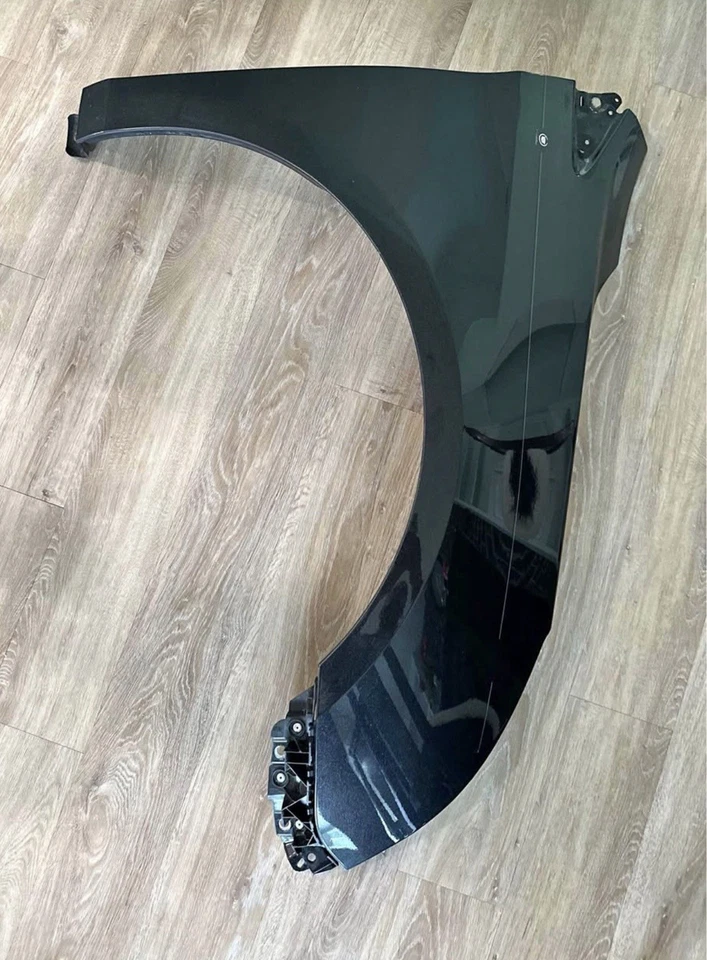 2013-2017 凯迪拉克 XTS 白金前挡泥板乘客侧右手黑色 — 第 1/4 张图片