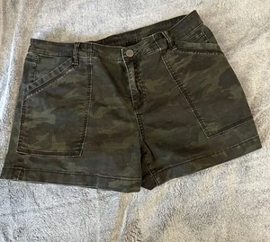 Pantaloncini mimetici KUT From the Kloth esercito militare usati in ottime condizioni taglia 14 - Foto 1 di 7