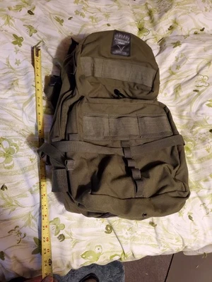 VTG Blackhawk HydraStorm Cyclone Hydration Backpack w 2 xtra bags PLEASE READ h1 - Image 1 of 4