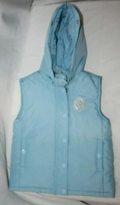 Жилет-пуховик Disney Store для девочек светло-синий съемный капюшон без рукавов  - Изображение 1 из 4