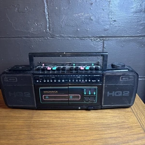 Magnavox HQ2 BOOMBOX VINTAGE  WORKS. (missing Battery Cover On Back) - Picture 1 of 12