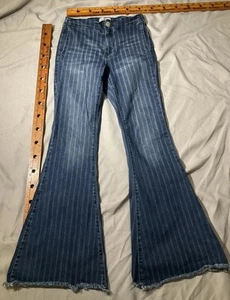 UNIQ By Litz Jeans Womens Sz 28 Blue Striped Flare Leg Mid Rise Fray Hem Pants - Picture 1 of 13