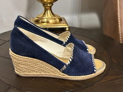 Alpargata Jack Rogers 6,5 m azul marino dorado puntada de látigo punta abierta tacón de yute PREPPY Foto 1 de 4