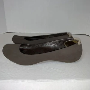 Crocs Women’s Marnie Brown Flats - Picture 1 of 8