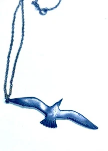 Vintage 70er Jahre Möwe Zinn Anhänger mit 18" Kette. - Bild 1 von 4