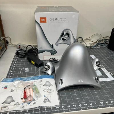 Altavoces Satelitales Autoalimentados JBL Creature II Subwoofer PLATEADO Aluminio DW-540 Foto 1 de 4