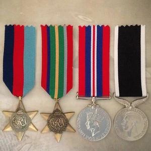 WWII PACIFC STAR + NZ WAR SERVICE MEDAL SET | WORLD WAR TWO | ANTIQUE TONE - Picture 1 of 1