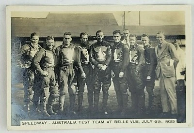 1935 PATTREIOUEX Sporting Events & Stars #17 Australia Test Team Belle Vue (B) - Image 1 of 2