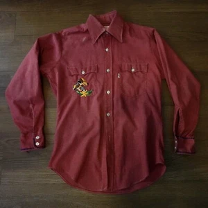 Camisa vintage Levi’s Chambray roja abotonada talla M hecha en EE. UU. años 70 bordada - Imagen 1 de 14