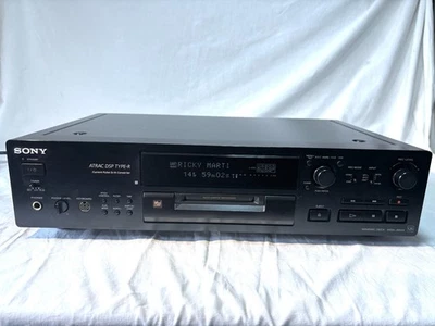 Sony MDS-JB930 QS MD MiniDisc Recorder / Player, Schwarz - Bild 1 von 4