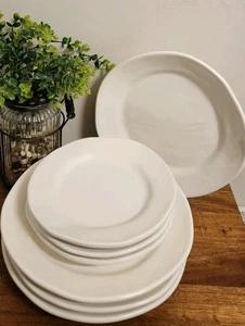 7pc Crate & Barrel Rustic White Freeform Dinner & Salad Plates Made In Italy NEW - Picture 1 of 9