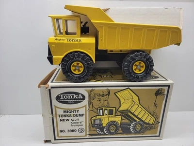 Original Mighty Tonka Dump Truck With Box And Insert - Image 1 of 4