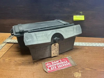 存储盒和盖子工具箱 # 2633432,2633431 Polaris 2014 Sportsman 550 XP 4x4 — 第 1/4 张图片