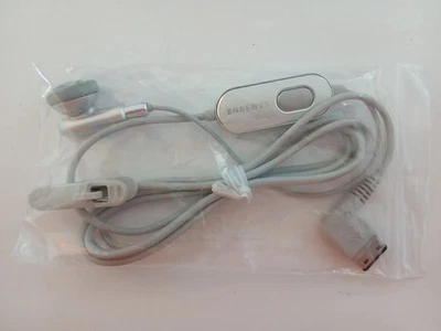 Samsung AAEP305SE Headset New - Image 1 of 2