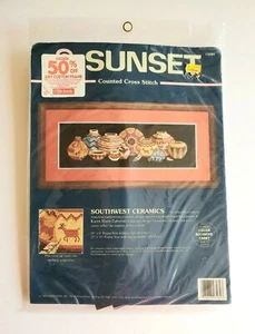 Sunset Southwest Ceramics Kit punti a croce contati 18"" x 6"" vintage 1994 dimensioni - Foto 1 di 2