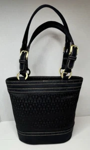Tommy Hilfiger Jacquard Signature Faster Times Bucket Purse Shoulder Bag NEW - Picture 1 of 15