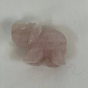 Rosa geschnitzt Sodalith Elefant Figur Naturstein Tchotchke Briefbeschwerer - Bild 1 von 7