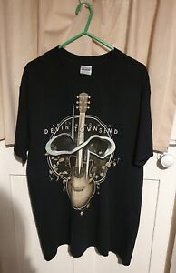 USED SIZE MEDIUM M Devin Townsend Project DTP 2015 T-Shirt Strapping Young Lad 
