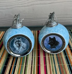 Vintage 1997 Bradford Editions Wolf Ornaments Silver Scout & Black Knight Set 2 - Picture 1 of 3