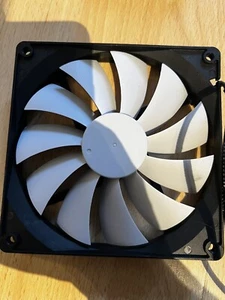 Fractal Design R2 140mm FD-FAN-SSR2-140 New - Picture 1 of 2