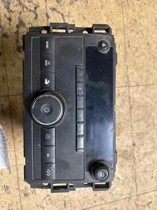 OEM RADIO RECEIVER CHEVY EXPRESS 3500 08 09 10 11 12 13 14 - Picture 1 of 7