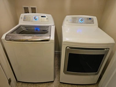 Kenmore Elite Washer &: Dryer - Image 1 of 4
