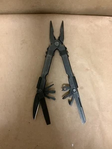 GERBER LEGENDARY BLADES MULTI-PLIER 600 BLACK MULTITOOL (G29004511) - Picture 1 of 11