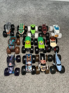 Hot wheels/Monsterjam Monster Truck Toys - Picture 1 of 6