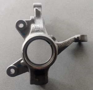 MONTANTE FUSELLO ANTERIORE SINISTRO ORIGINALE FORD 1699195 FIESTA DAL 2008 - Foto 1 di 5