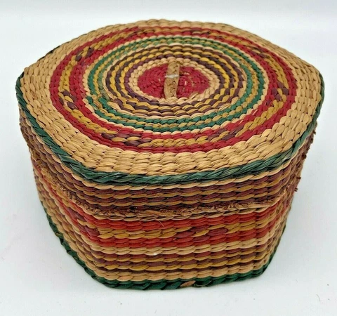 Vintage Sweet Grass Basket Colorful Woven Round With Lid Trinket Box Cover