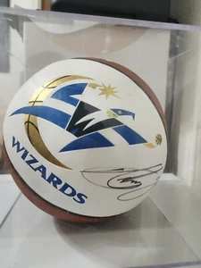 Washington Wizards Antawn Jamison Signed Basketball In Case W/COA - Picture 1 of 3