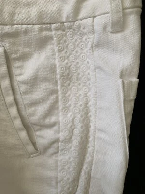 Bermudas de mezclilla bordadas Coldwater Creek talla 16 blancas skimmer tiro alto Foto 1 de 4