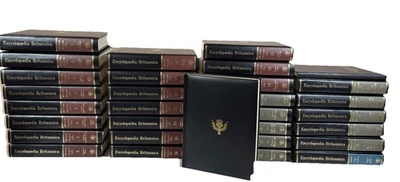 Encyclopedia Britannica 1978 Complete Set 31 Books 29vol + Propedia+ Sampler - Image 1 of 4