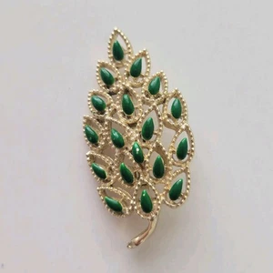 Vintage Signed GERRYS Brooch Pin Green Enamel Leaf Gold Tone Open Work Filigree - Picture 1 of 4