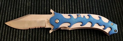Folding Knife Stainless Steel Blade - Image 1 of 4