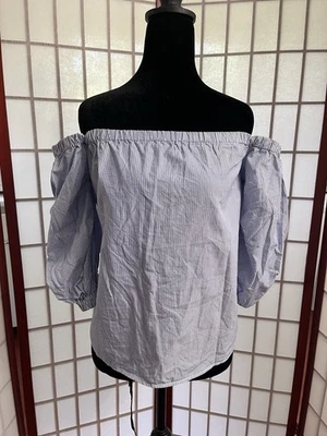 H&M Top campesino manga corta a rayas azul y blanco algodón fuera del hombro. Foto 1 de 4
