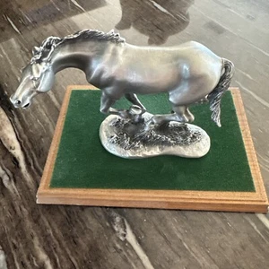 1977 Lance Of New England Pewter Scuplter by Brian Rodden Running Free - Picture 1 of 9